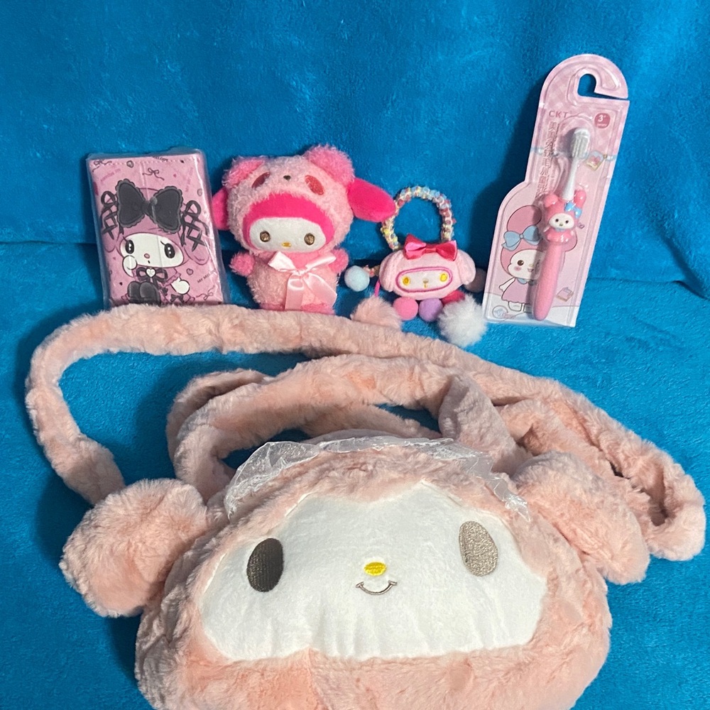 My Melody purse bundle - Picture 1 of 7